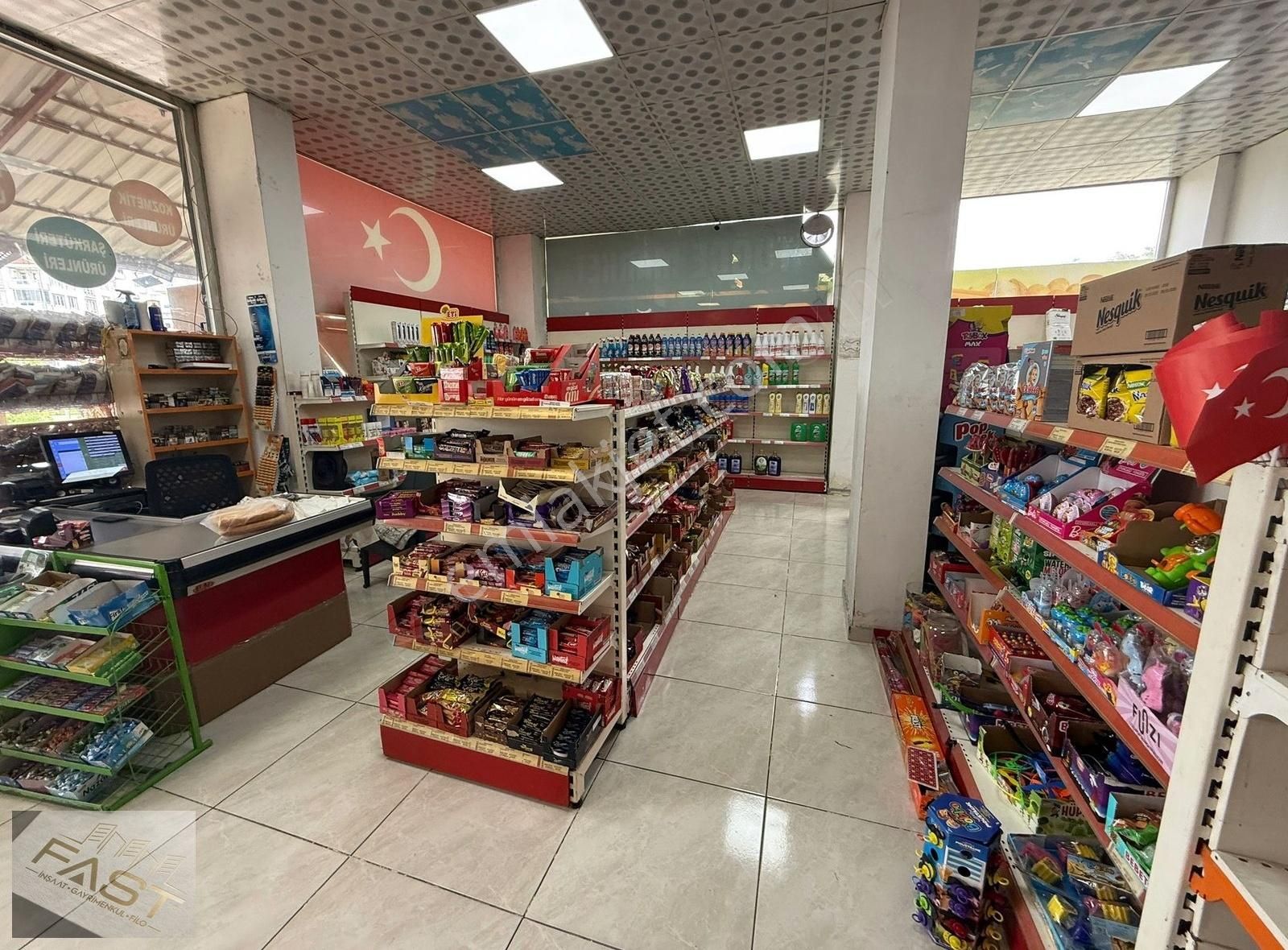 Fast'ten Yüksek Cirolu Uygun Fiyatlı İşlek Yerde Devren Market