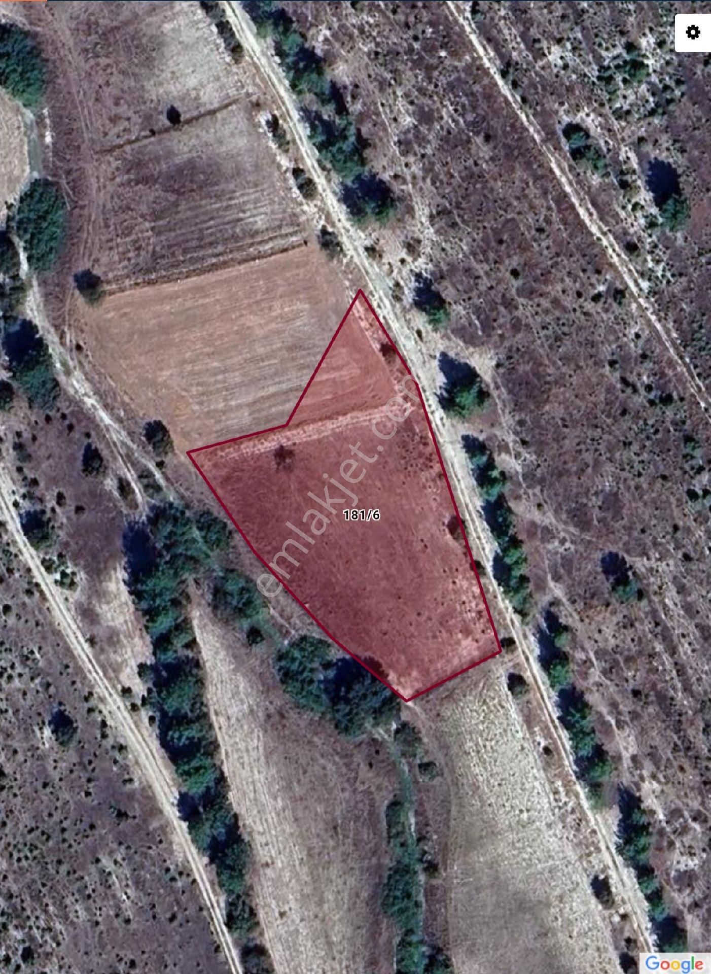 Kupon Arsa Manisa Selendi Sselmanhacılar 3.682 M² Satılık Arsa