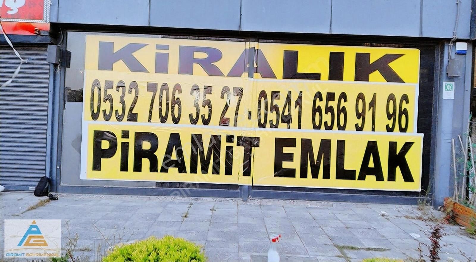 Piramit Emlaktan Merkezi Konumda Kiralık Dükkan