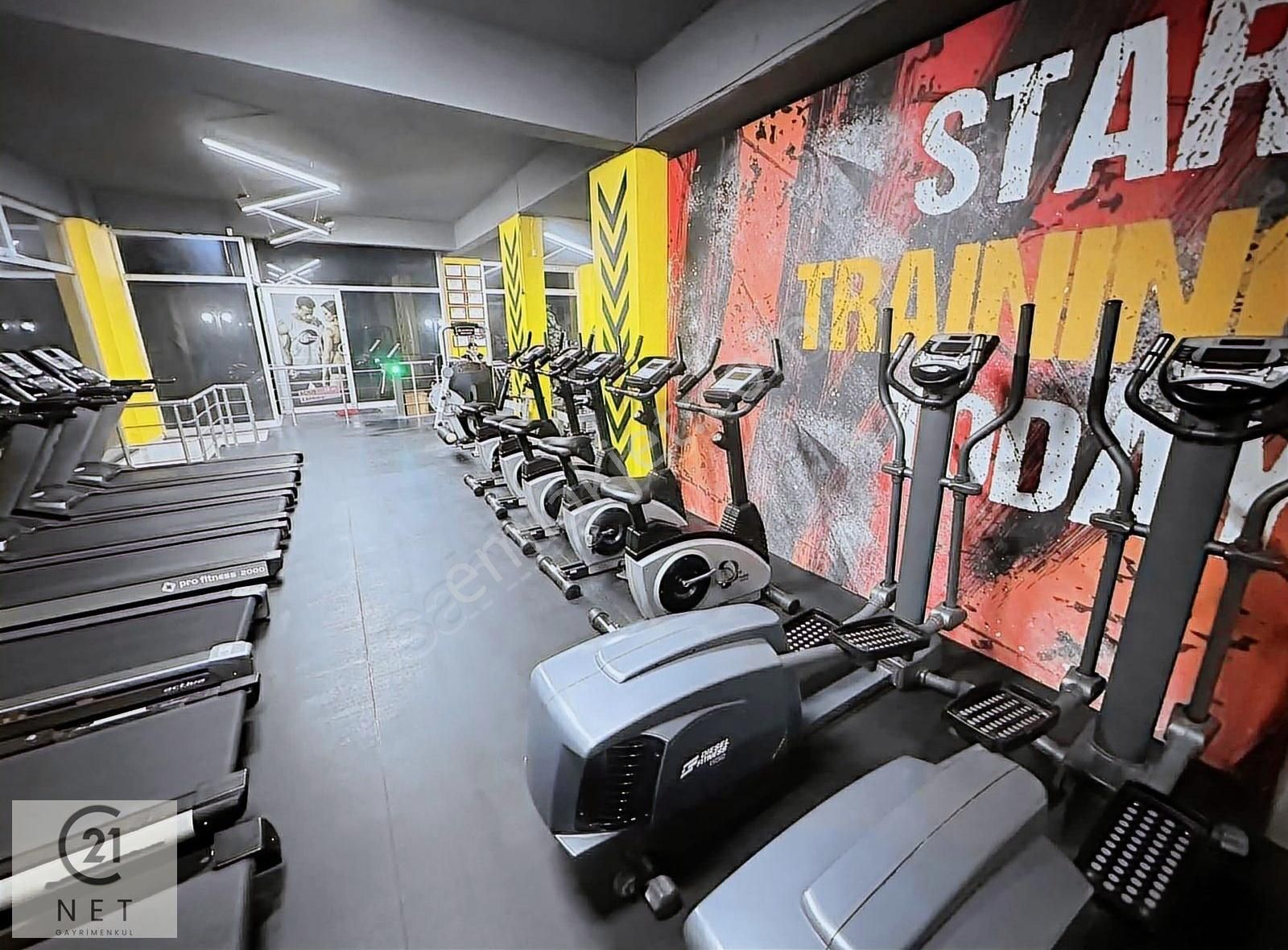 Century 21 Net'ten Devren Hazır Düzen Yüksek Cirolu Spor Salonu
