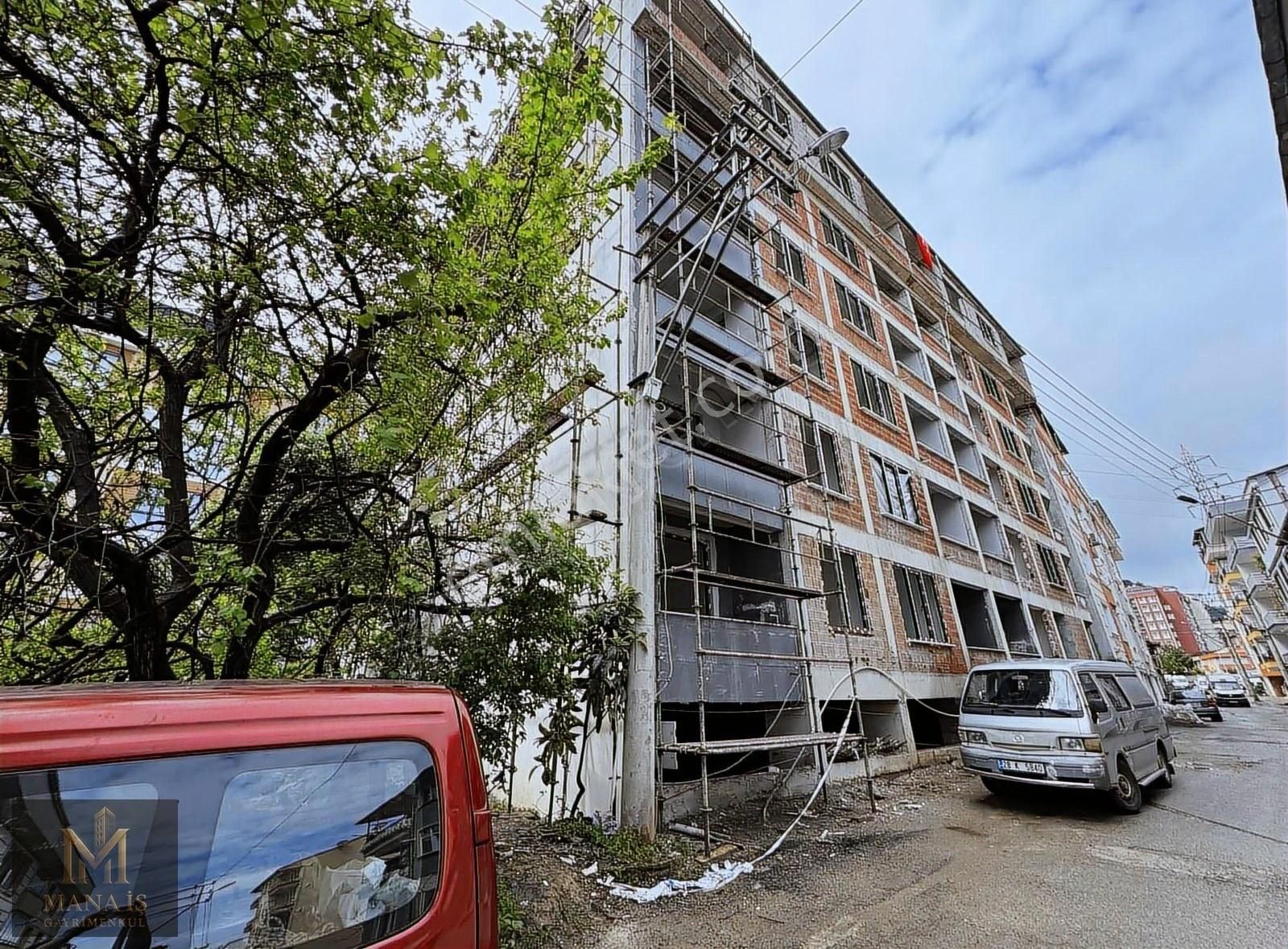 Mânâ İş Gayrimenkulden Teyyaredüzünde Ara Kat 1+1 Daire