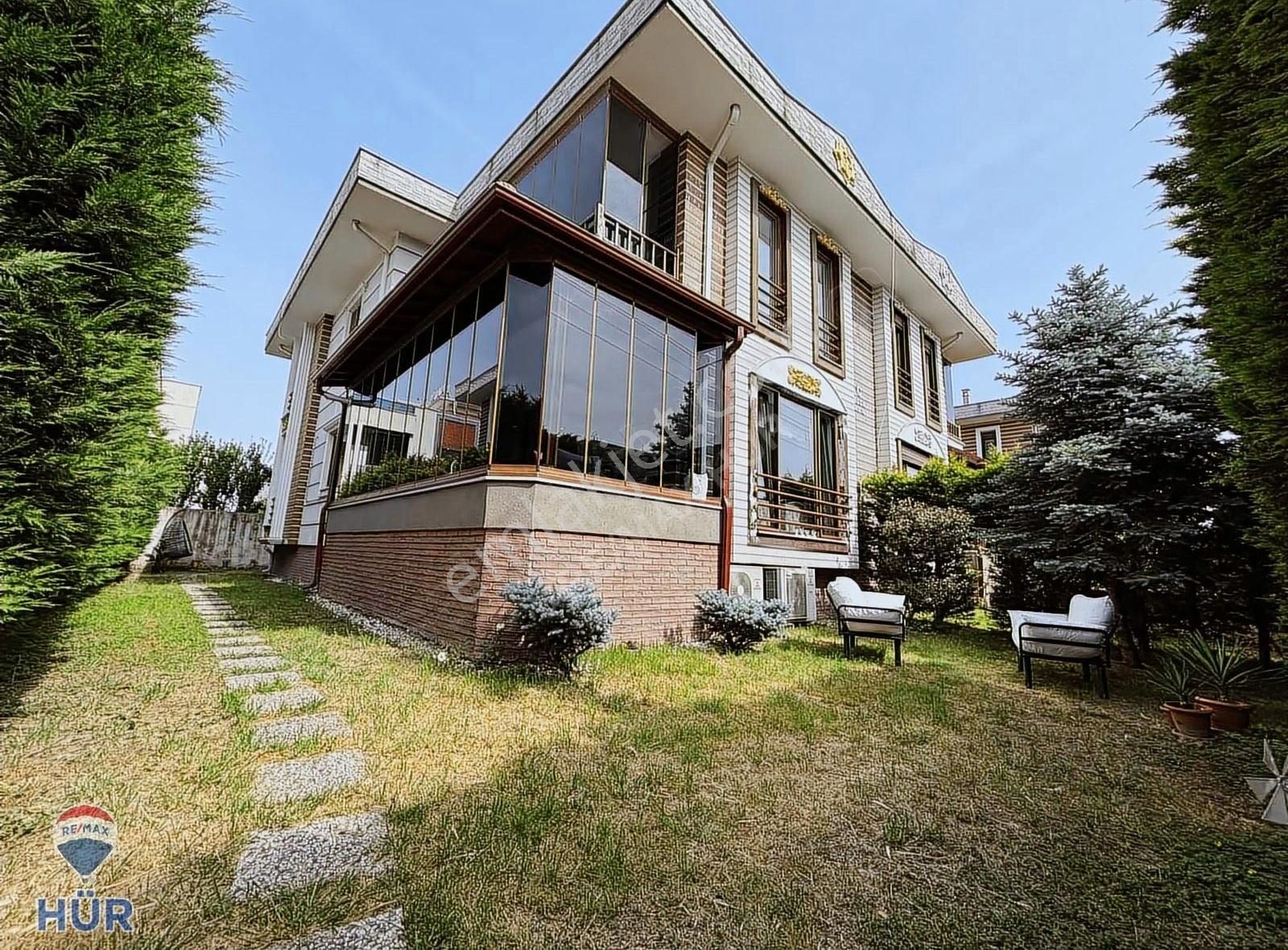 Remax-hür Gamze Topçu'dan Lüx Kullanışlı Fırsat Villa