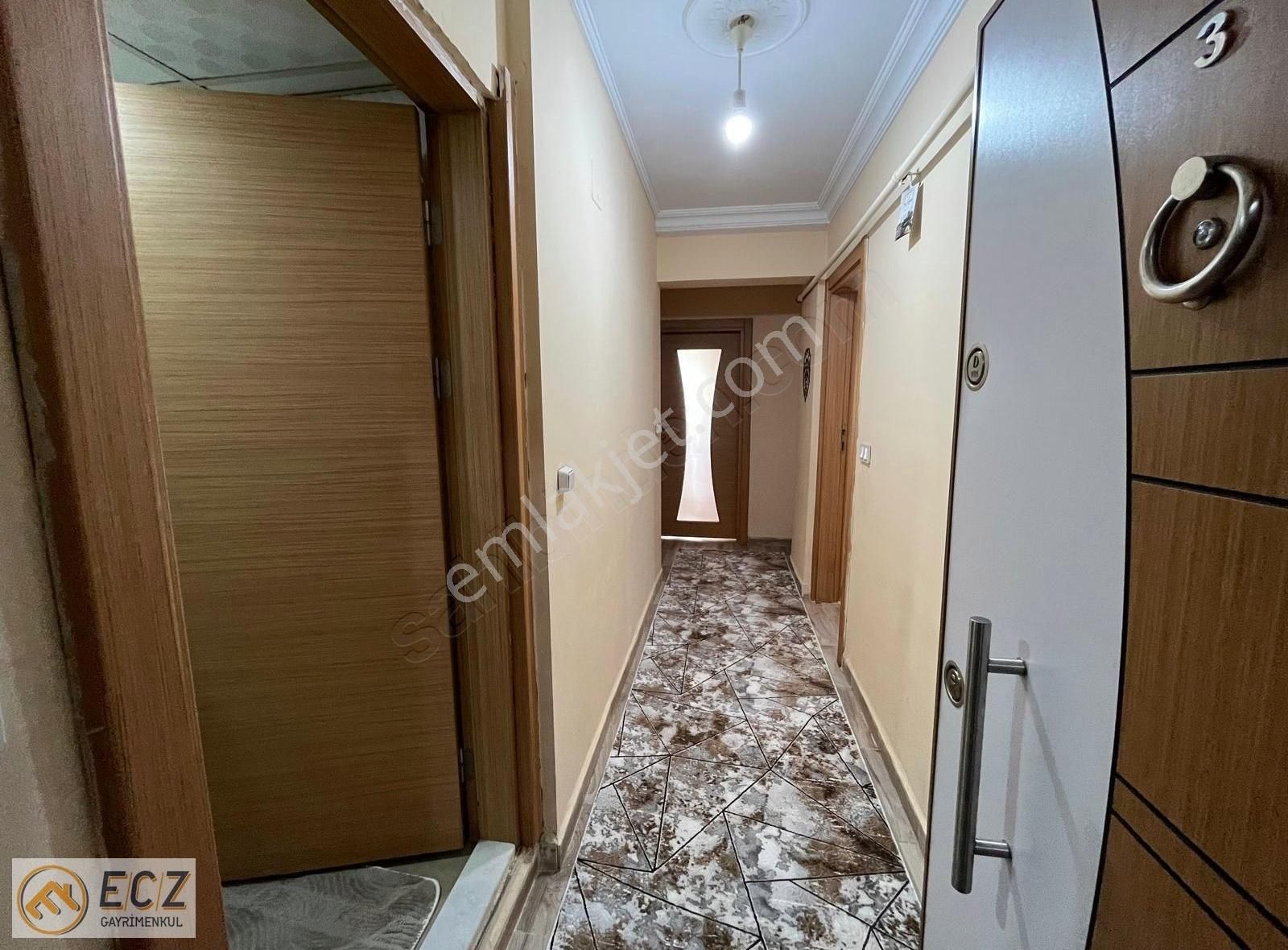 Ecz Gayrimenkul Den Satılık 2+1 Daire Mükemmel Konum Da