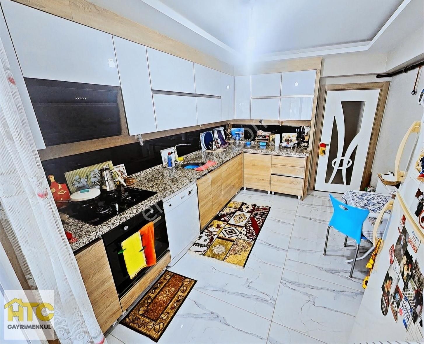 Htc'den *_şehrin En Prestijli Bölgesinde*_full Dekorlu Lüx 2+1.!