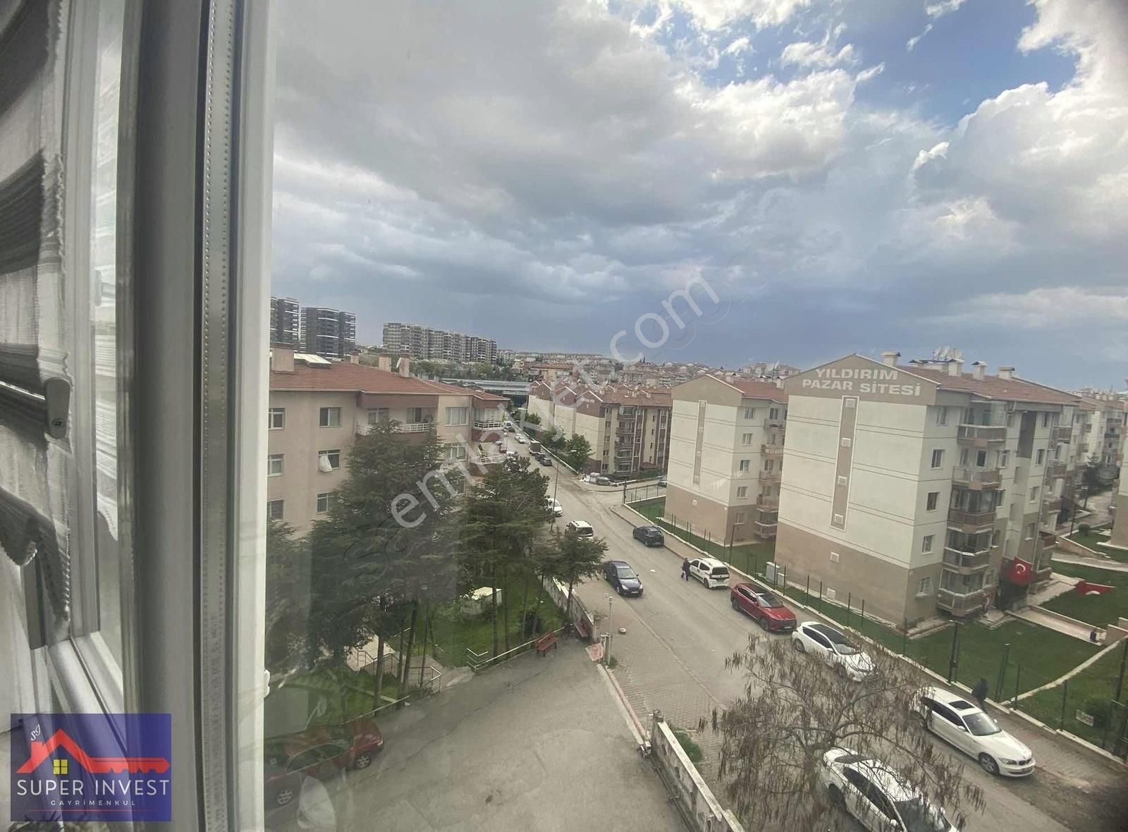 Batıkent, Batı Sitesi Mh , Site İçi 3+1 Satılık Daire,