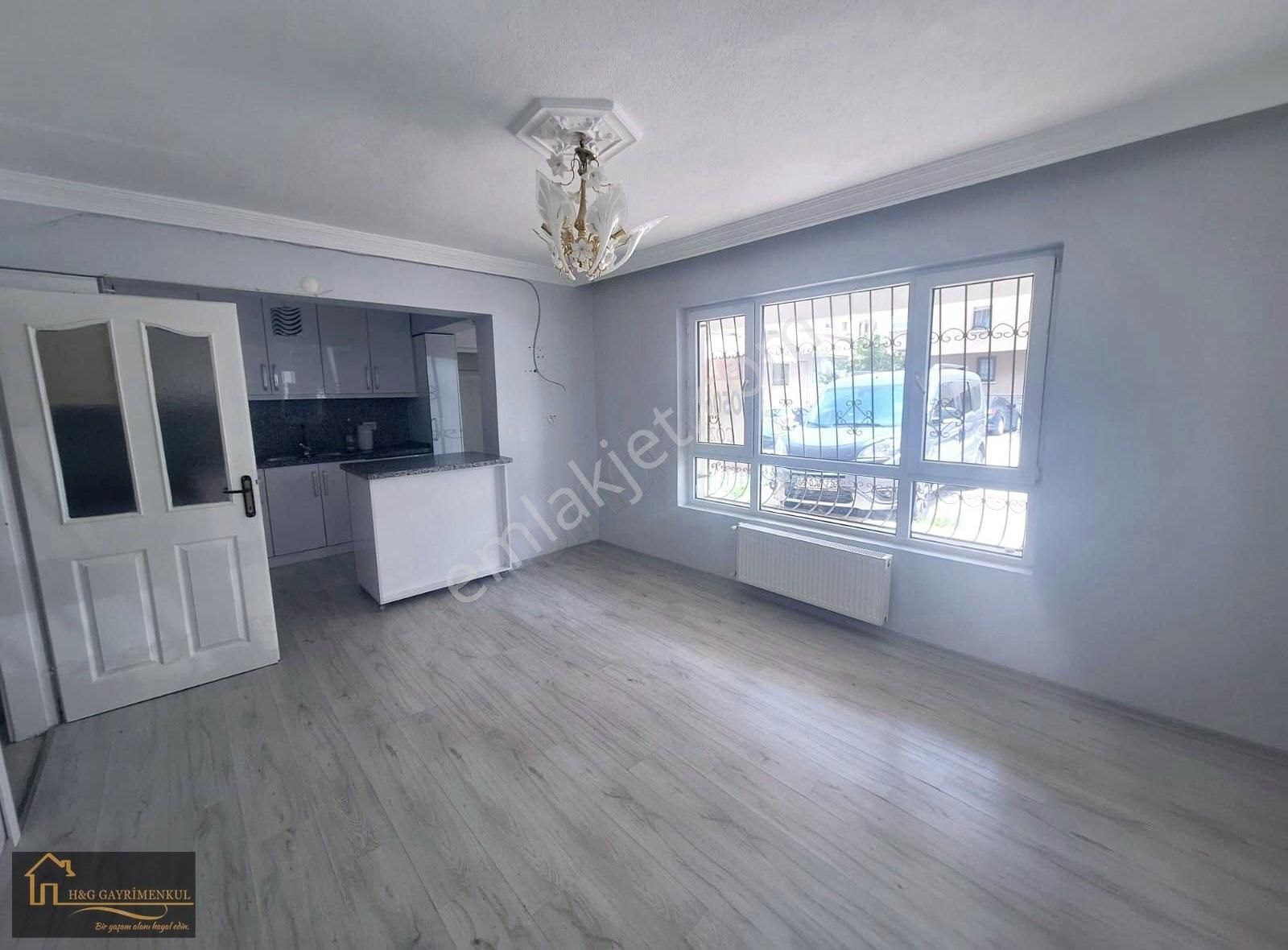 "hg Gayrimenkulden"giriş Kat Amerikan Mutfak 3+1 120m2 Yapıl Boş