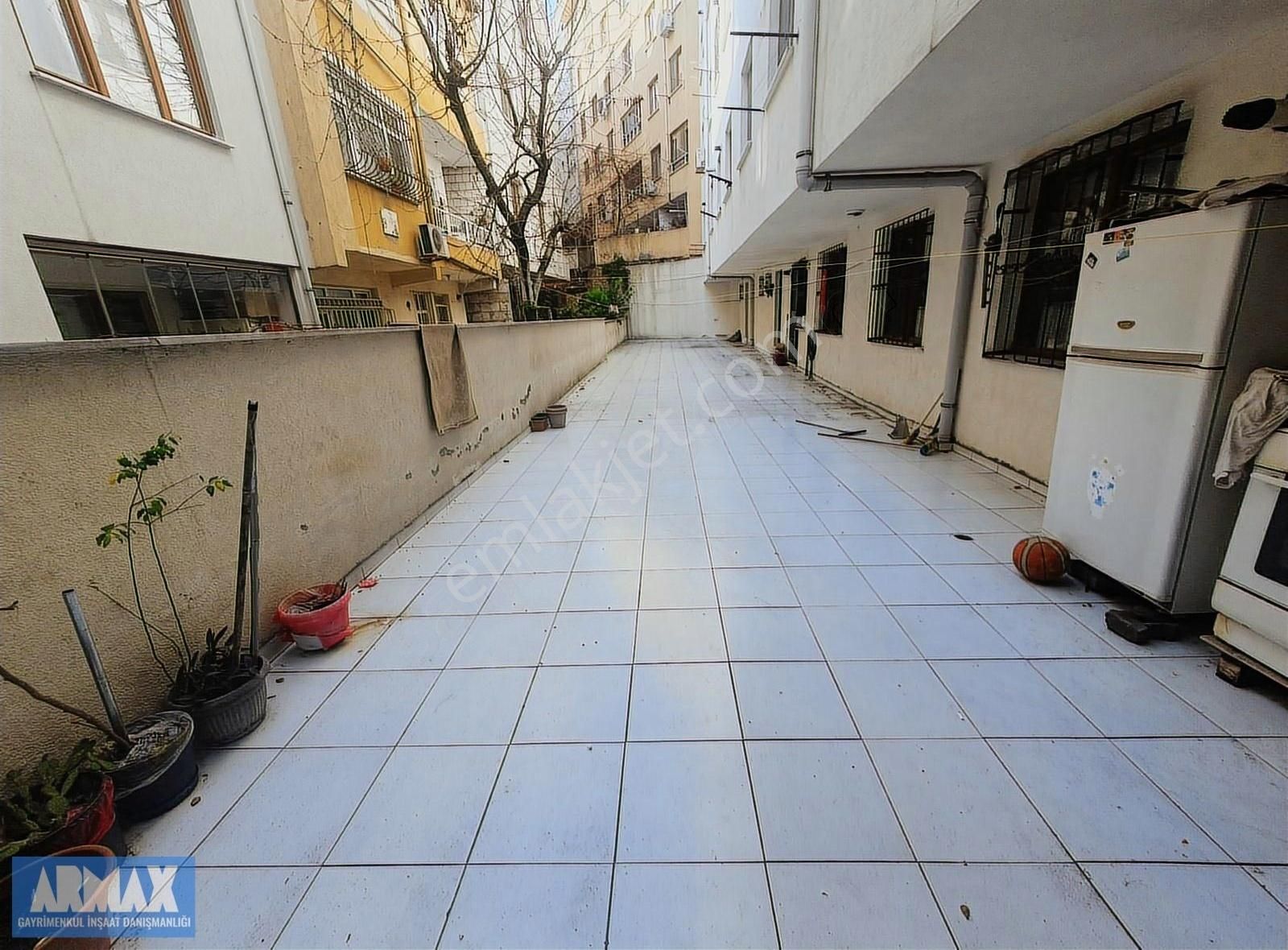 Armaxtan Şemsipaşa Mah Satılık 2+1çok Geniş Bahçeli B.katı Daire