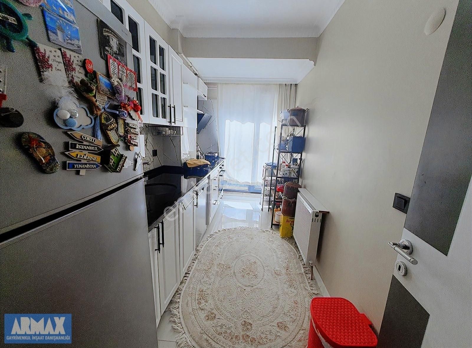 Armax'tan Bağlarbaşı Mah Satılık 2+1 Asansörlü 1.kat Köşe Daire