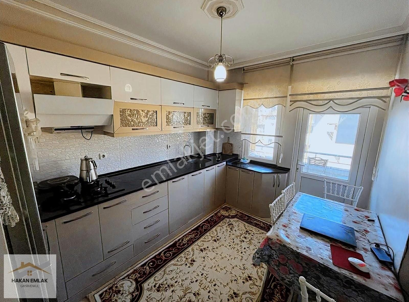 Sıfır Ayarında 3+1 Kapalı Otoparklı Çift Balkonlu Daire