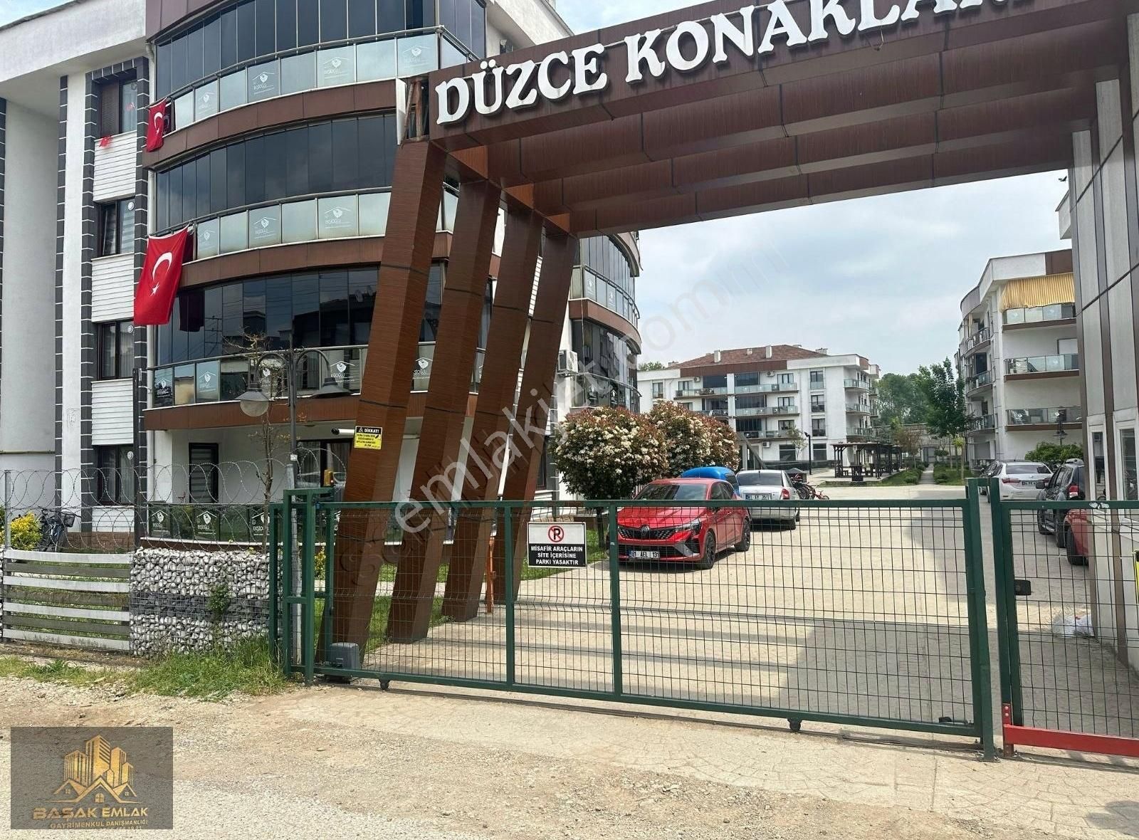 Düzce Merkez Darıcı Mahallesinde Satılık Çatı Dubleks 4+1 150m2