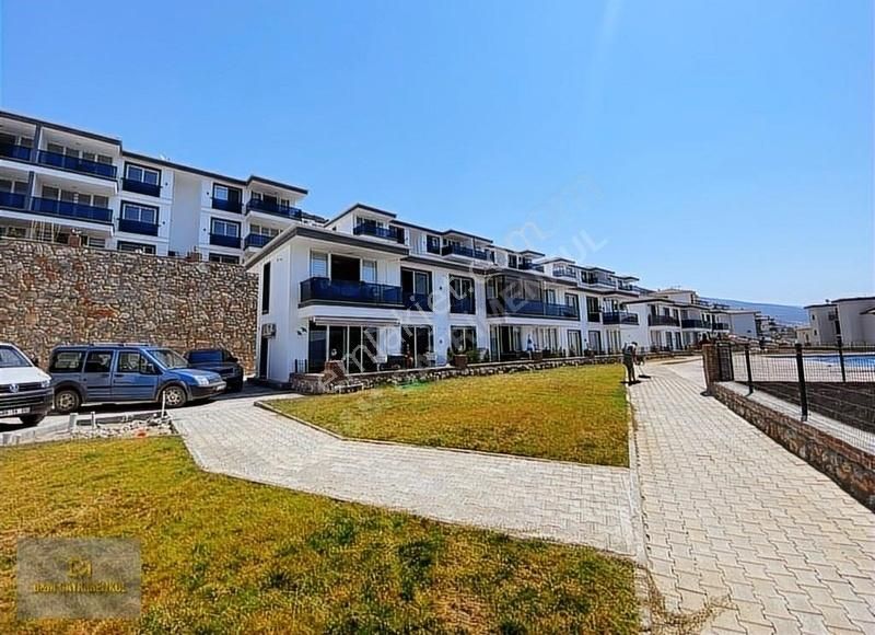 Akbükde Eşşsiz Manzaraya Sahip Havuzlu 2+1 Sıfır Daire - Görsel 17