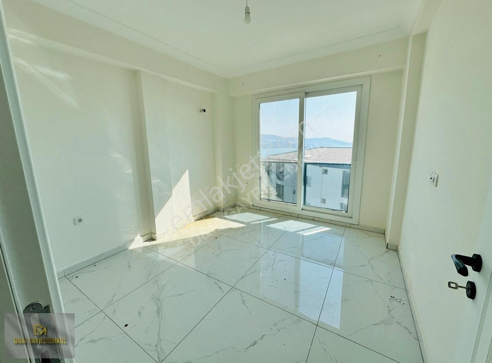 Akbükde Eşşsiz Manzaraya Sahip Havuzlu 2+1 Sıfır Daire - Görsel 7