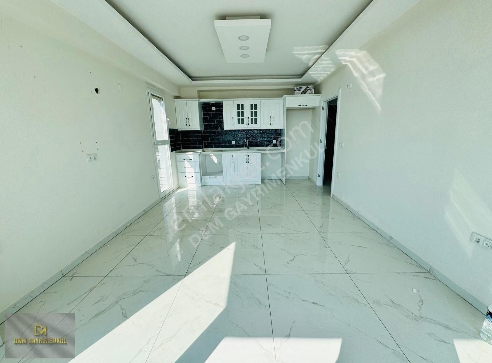 Akbükde Eşşsiz Manzaraya Sahip Havuzlu 2+1 Sıfır Daire - Görsel 18