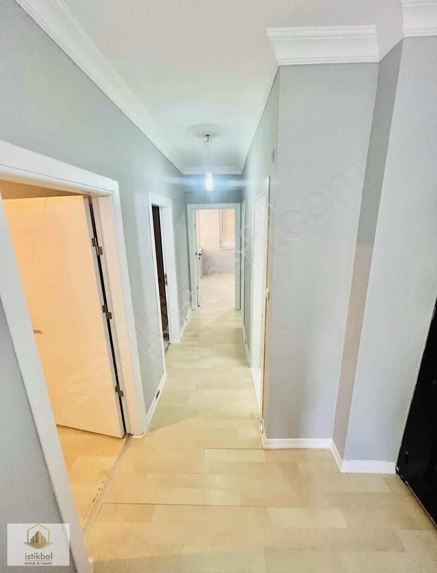 Yenigün Mah Pazarın Dibinde 3+1 145m2 Ara Kat Masrafsız Daire..!