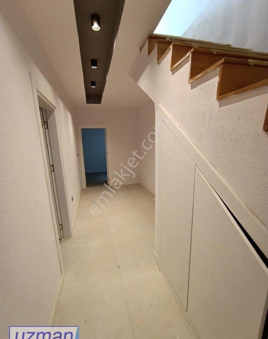 Mükemmel Konumda Yeni Butik Site İçinde Satılık Yeni Müstakil Özel Yüzme Havuzlu Villa - Görsel 12