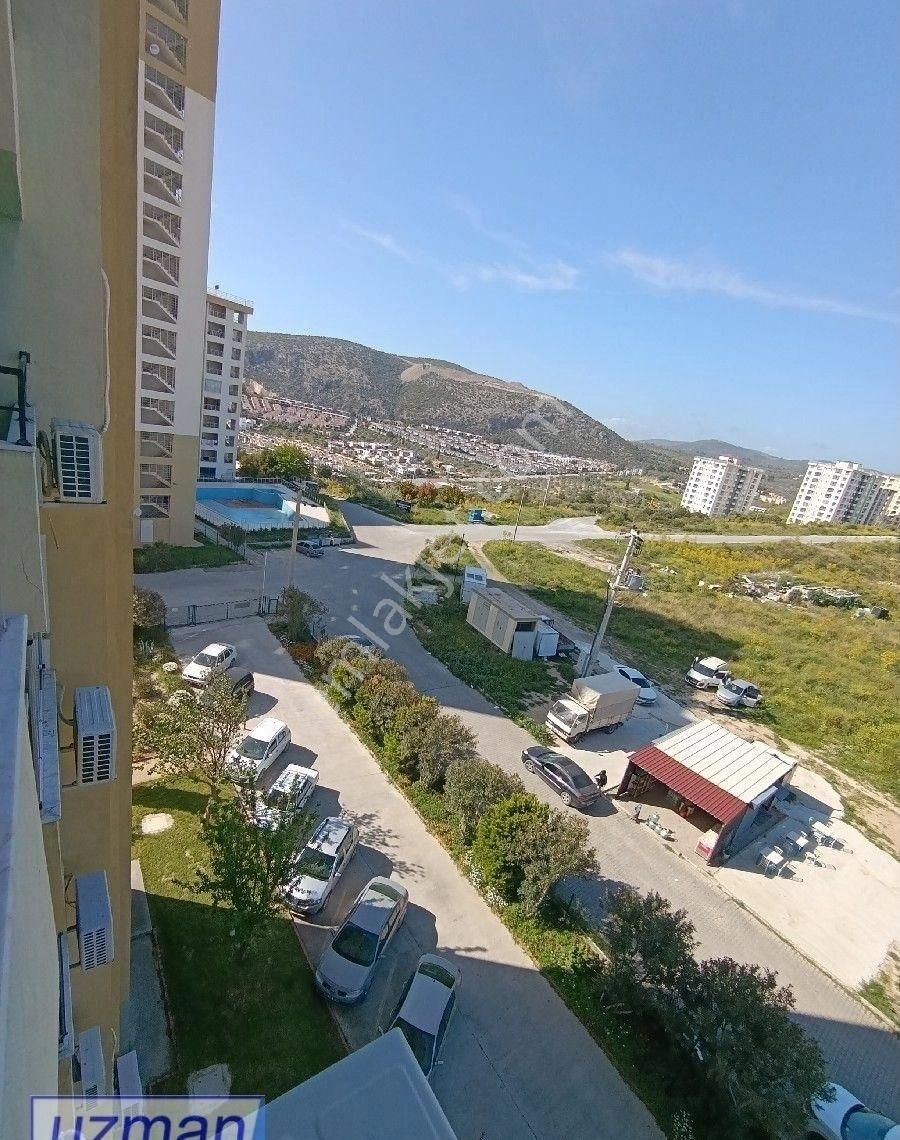 Kuşadası Aile Sitesi İçinde Yüzme Havuzlu 2+1 Satılık Daire - Görsel 13