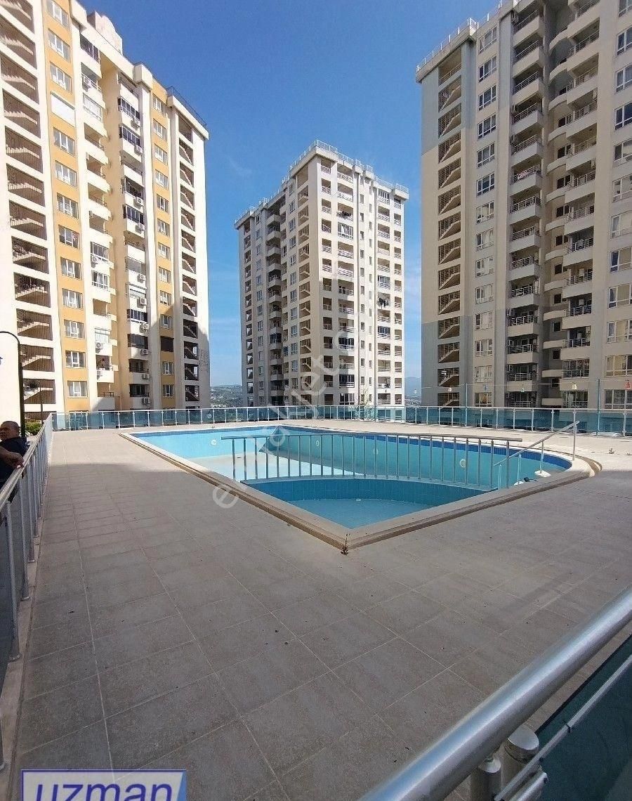 Kuşadası Aile Sitesi İçinde Yüzme Havuzlu 2+1 Satılık Daire - Görsel 26