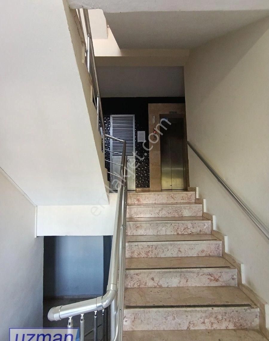 Kuşadası Aile Sitesi İçinde Yüzme Havuzlu 2+1 Satılık Daire - Görsel 33