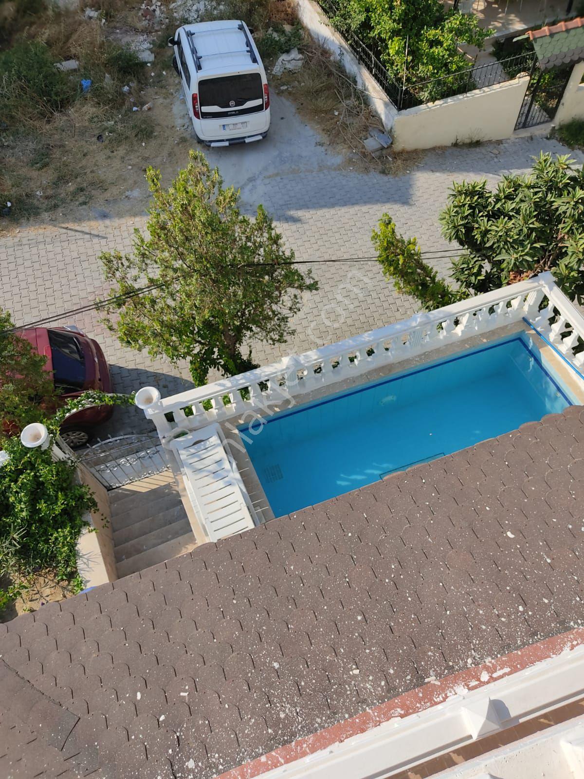 Samos Manzaralı Eşyalı 4+1 Havuzlu Site İçi Kiralık Lüks Villa - Görsel 31