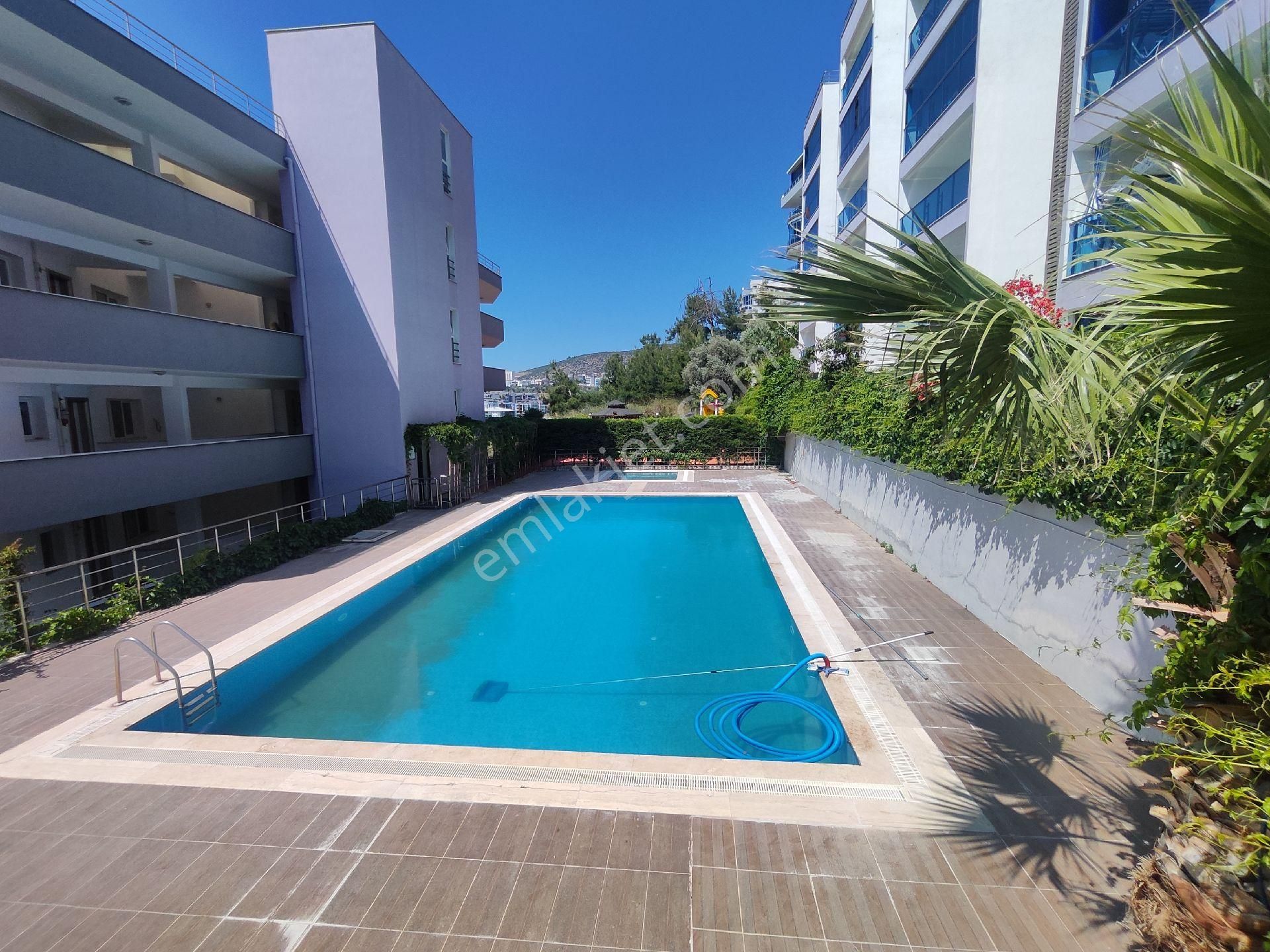 Havuzlu, Yatırımlık Site İcinde 1+1 Daire