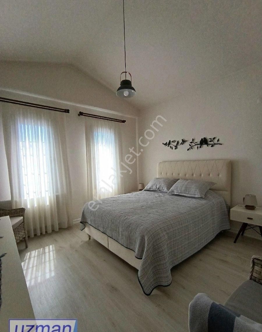 Kuşadası'nda 3 +1 Kiralık Lüks Eşyalı Site İçinde Villa - Görsel 6