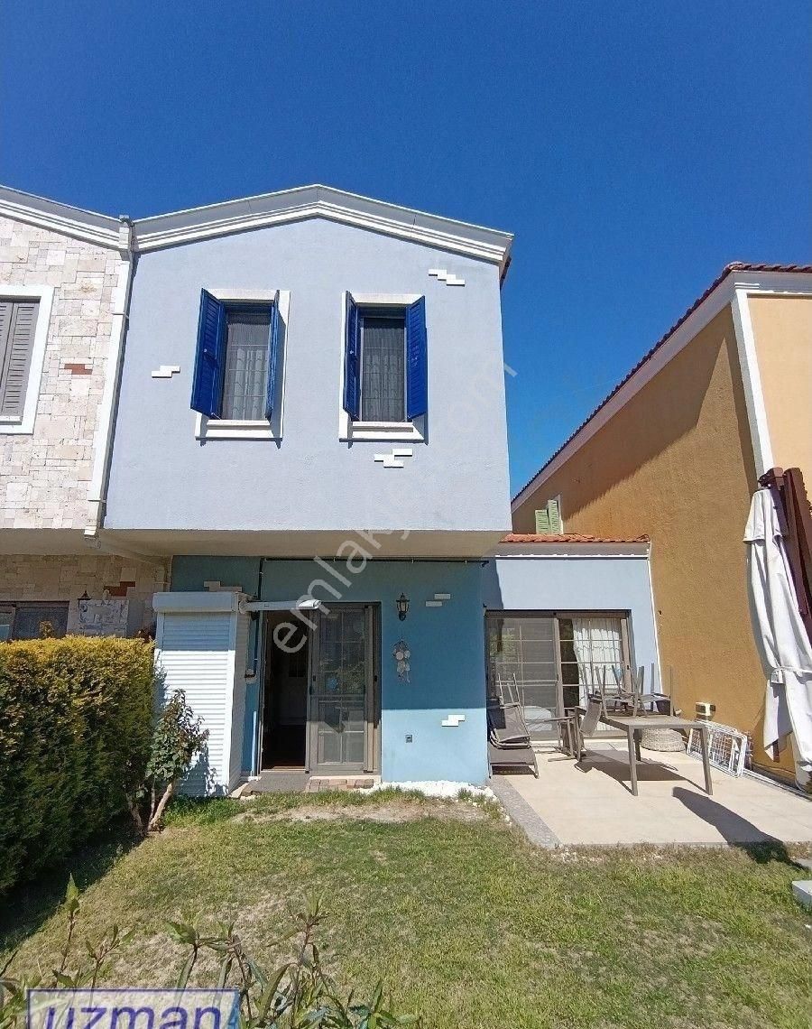 Kuşadası'nda 3 +1 Kiralık Lüks Eşyalı Site İçinde Villa - Görsel 25