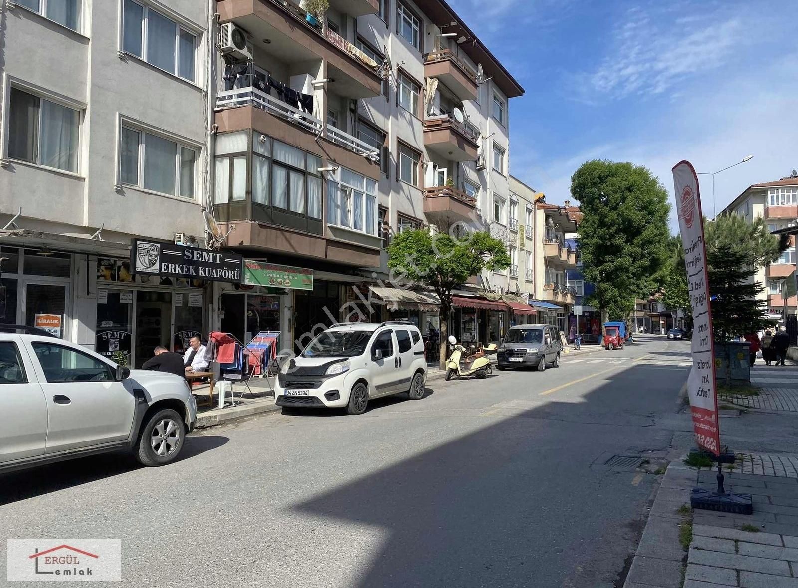 Adapazarı Hasırcılar'da Kiralık Dükkan