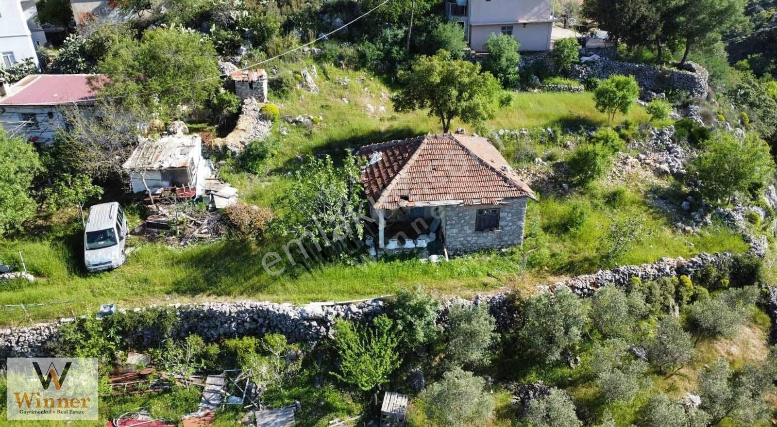 Winner- Marmaris Taşlıca Köyünde Satılık Kargır Ev Ve Arsası!