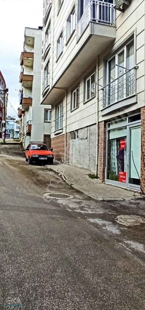 Eka Gayrimenkul Güzelyalıda Okul Yanı Satılık Dükkan