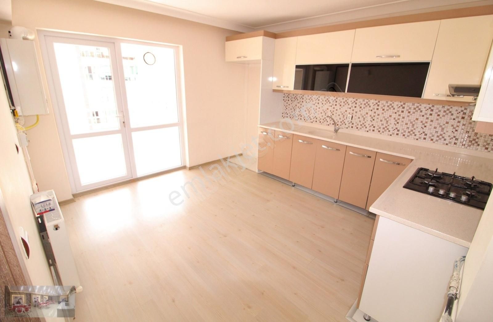 Vral Baylan Cadde Üzerinde Arakat Kiralık 3+1 "evimm"