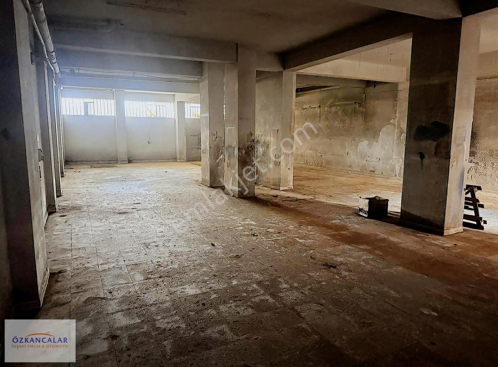 Özkancalar'dan Kiralık 300 M2 Depo 4 M Yükseklik