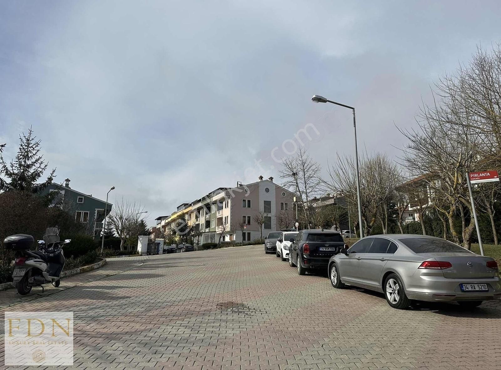Göktürk Ravza Sitesinde 6+2 Satılık Müstakil Villa
