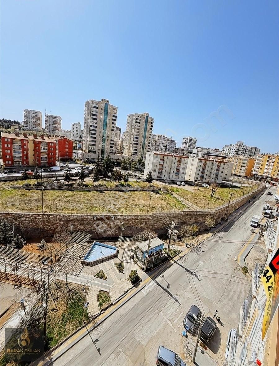 Barak Emlak'tan Cadde Üzeri İldo Civarı Satılık Dubleks Daire - Görsel 2