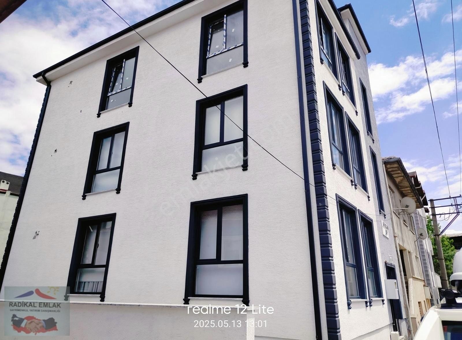 Yağcılar Mah.kaymakamlık Mevki 2+1 Salon Kilerli Satılık Daire