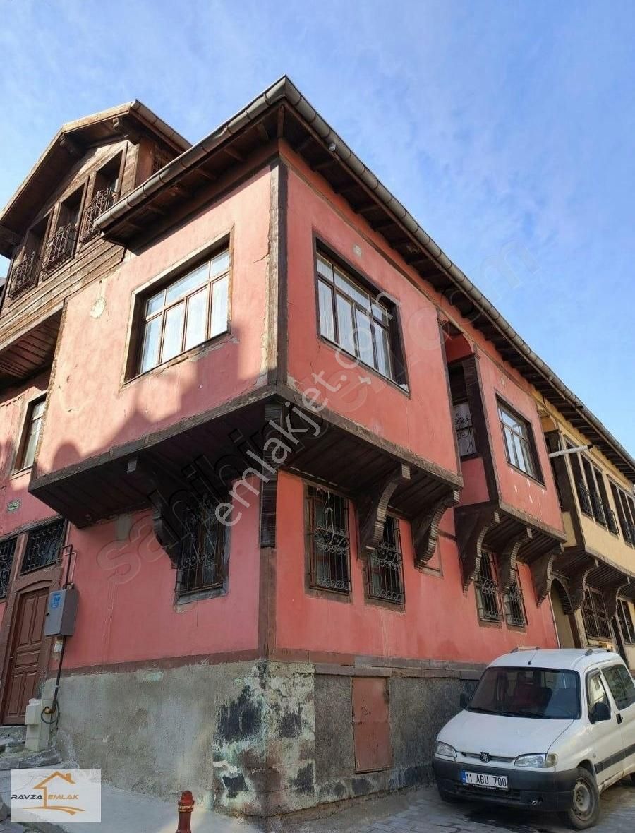 Ravza Emlak Tan Tacıahmet Mahallesin De Satılık Konak Kale Manzr