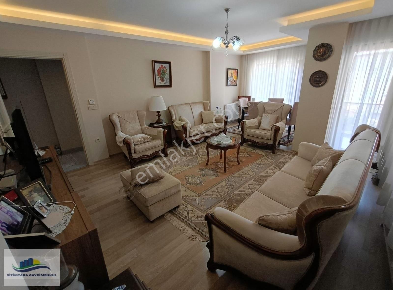Yenidoğan Da Çok Geniş Ferah Osmanlı Asansörlü 3+1 Arakat 130 M2