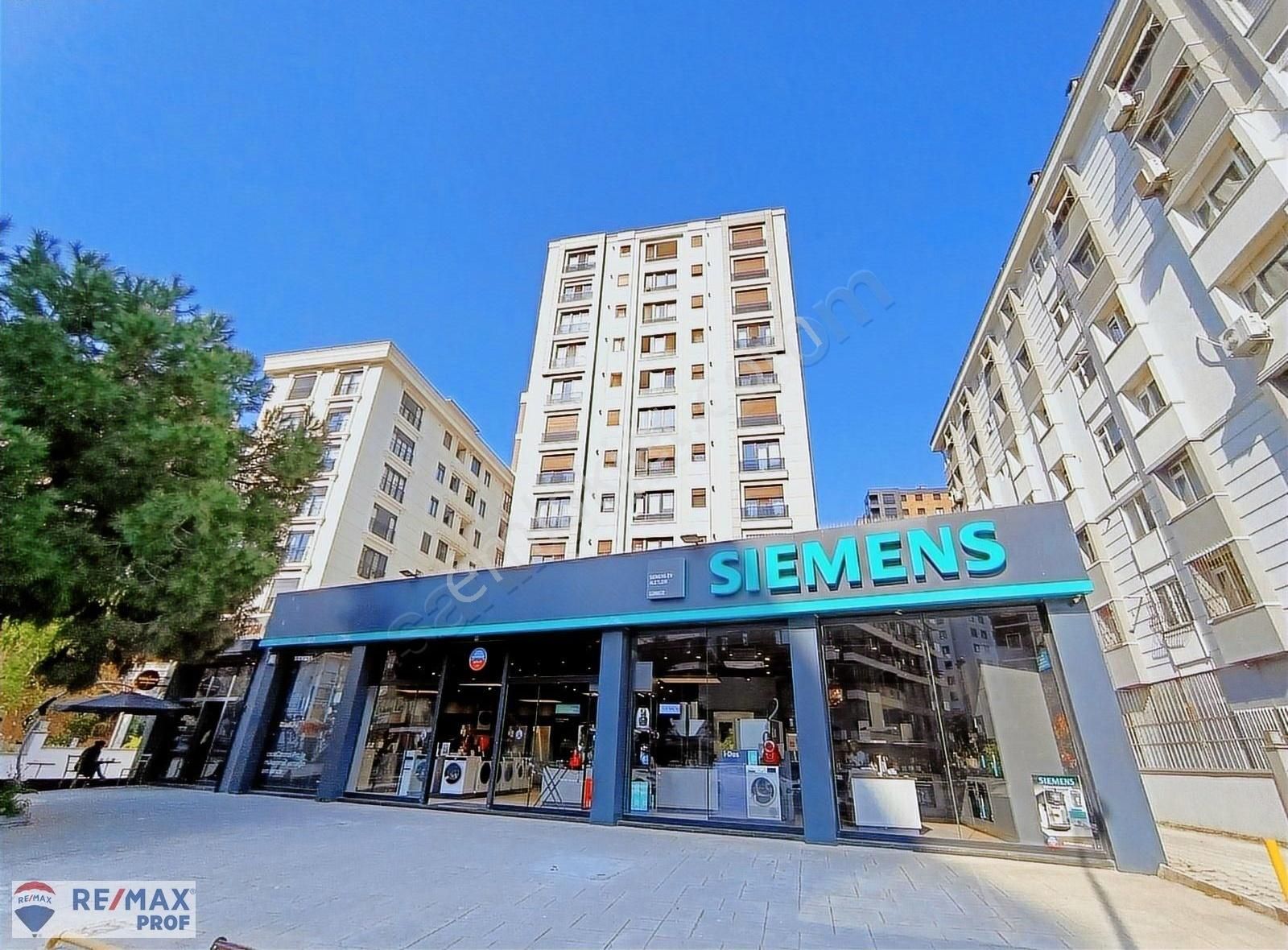 Re/max Prof Metin Avcı'dan Sahrayıcedit Mah. Satılık 2+1 Daire