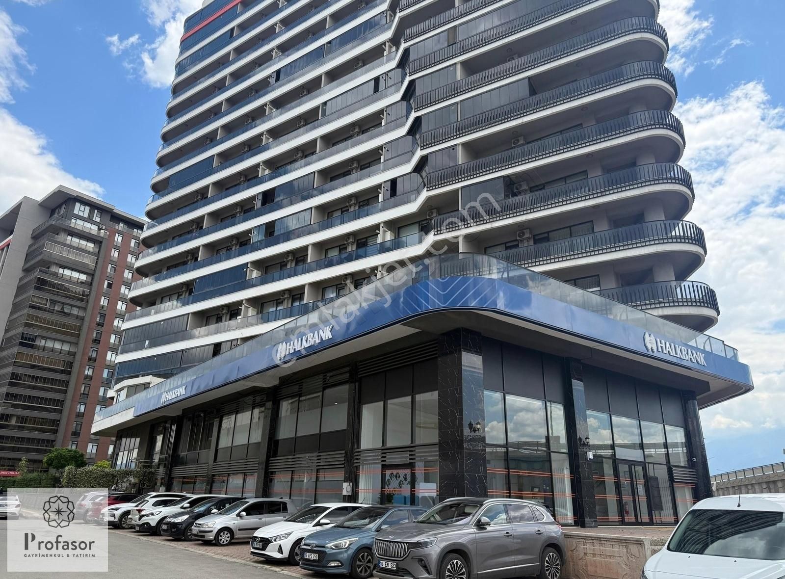 Profasor *dan Satılık 1300m2 İstanbul Cad. Kurumsal Kiracılı