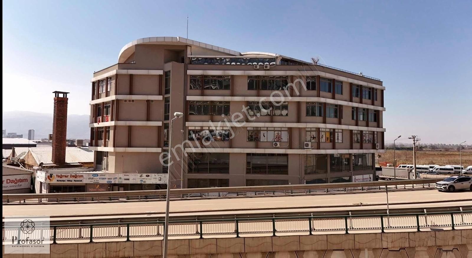 Profasor *dan İstanbul Caddesinde 450m2 Kiralık İş Yeri