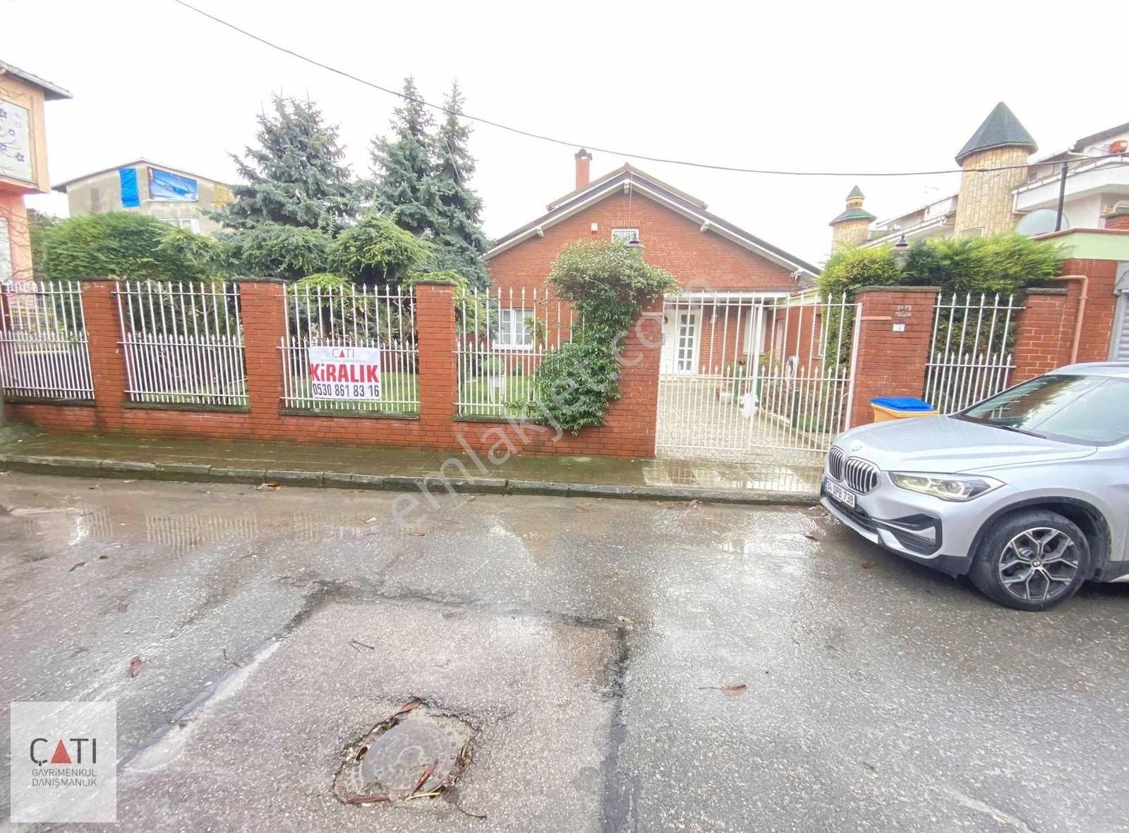 Darıca'da 2 Dönüm İçinde 750m2 Villa Ticari / Konut