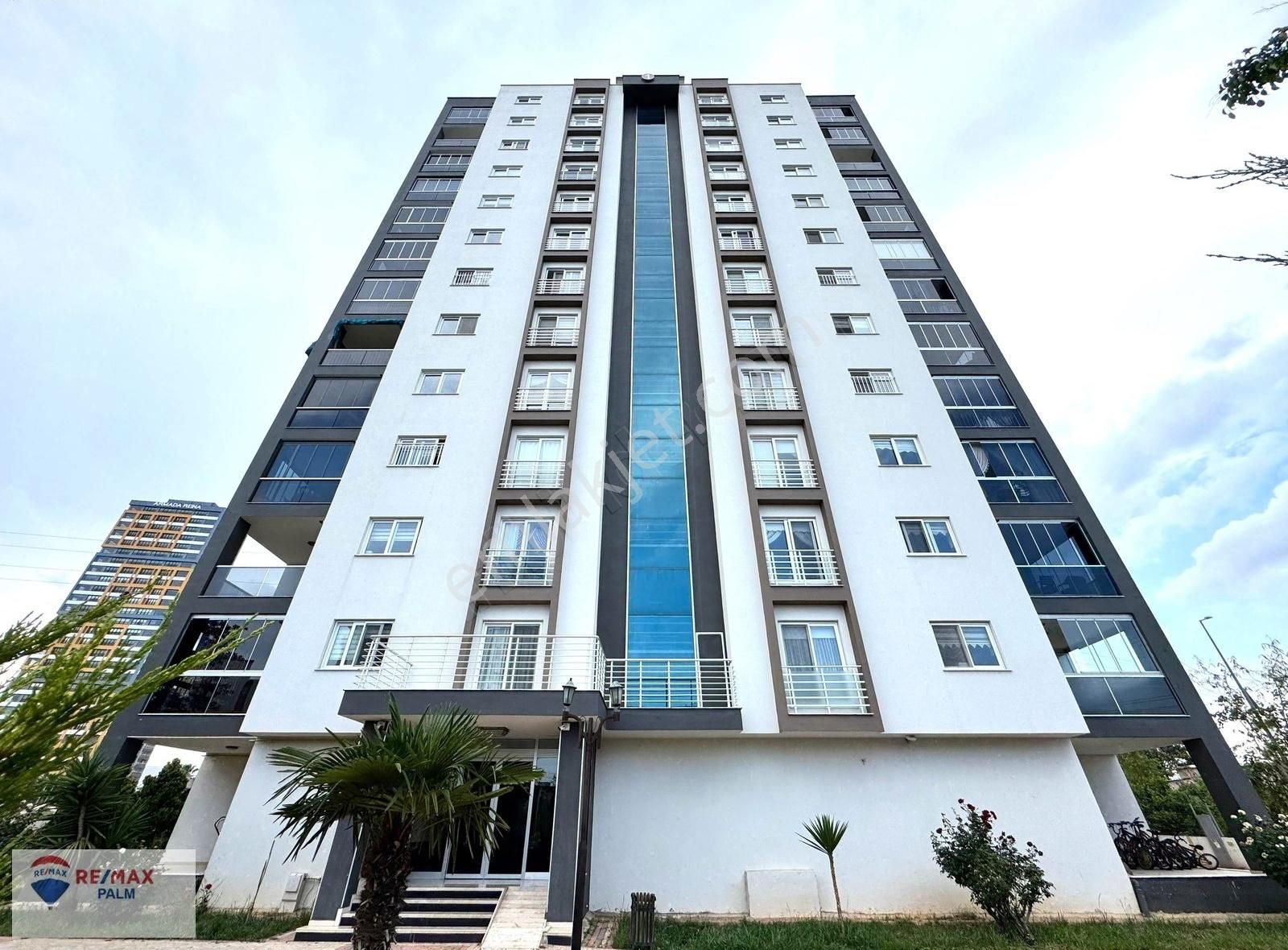 Remax Palm'den Fuatmorel'de Şehir Manzaralı Lüks 4+1 Daire