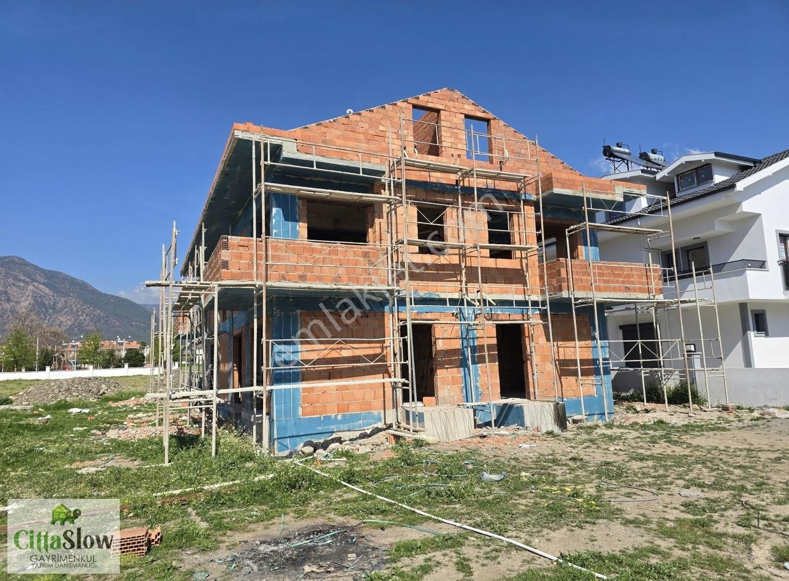 Cittaslow'dan Gelişim'de Özel Bahçeli Satılık 1+1 Daire