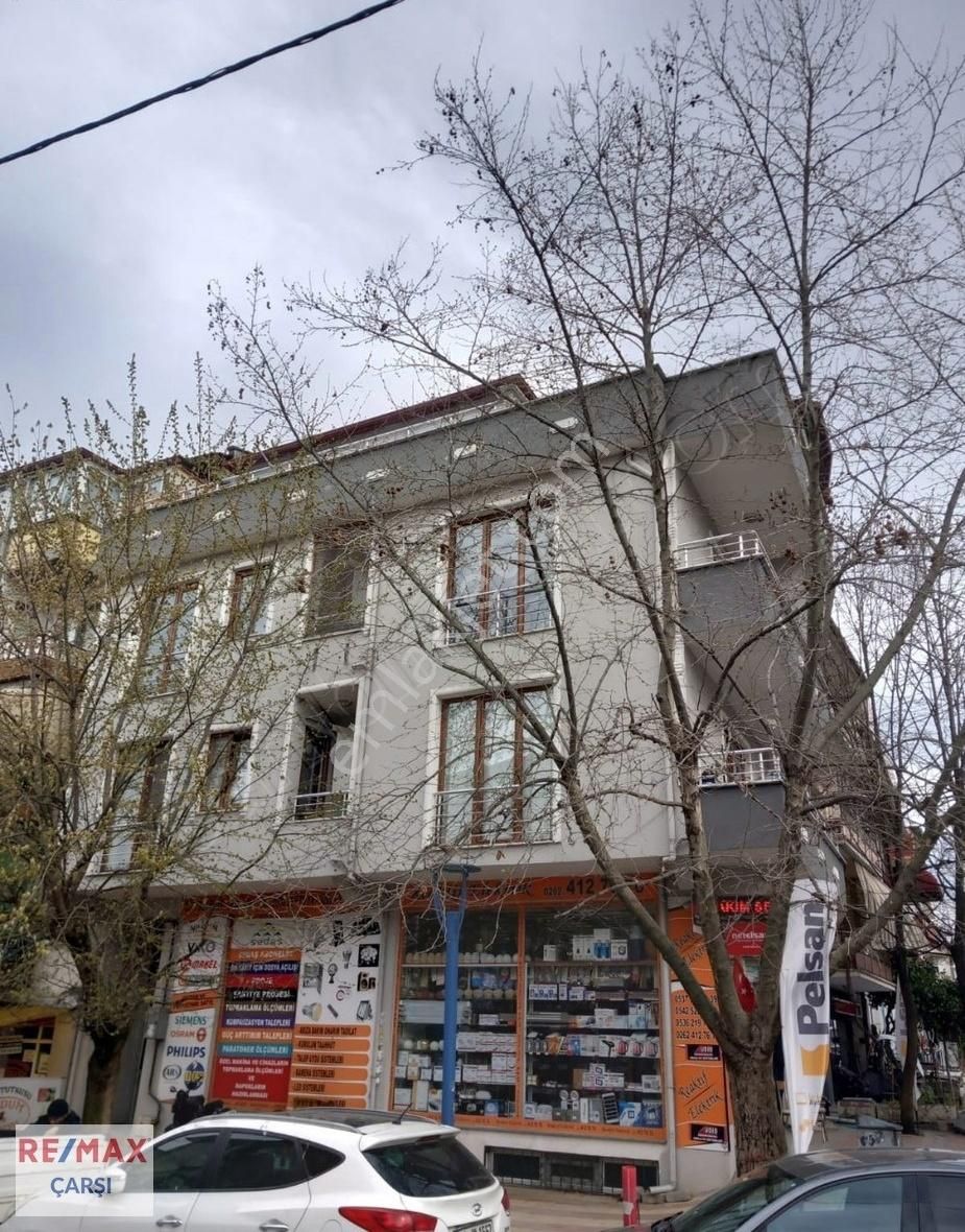 Çarşının Tam Ortasında 10 Yaşında Satılık Çatı Dublex Daire