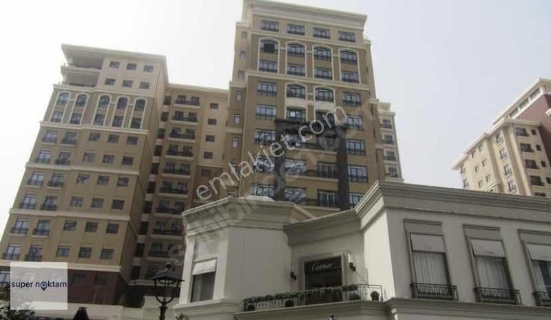 Emaar Square Residence'da Satılık Eşyalı 2+1 Daire
