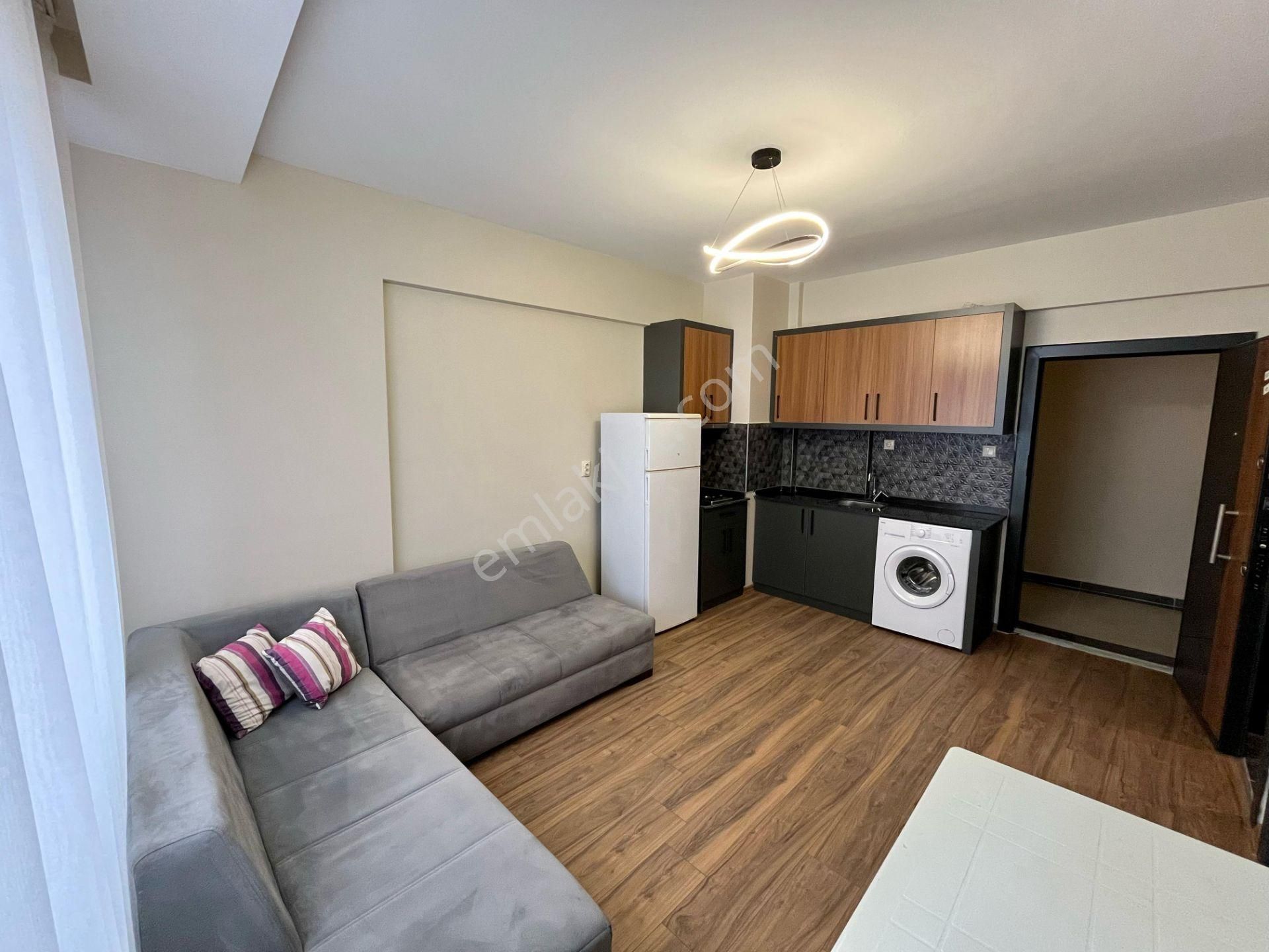 Amazon'dan Üniverste Karşısında Sıfır Binada 1+1 Eşyalı Daire !!
