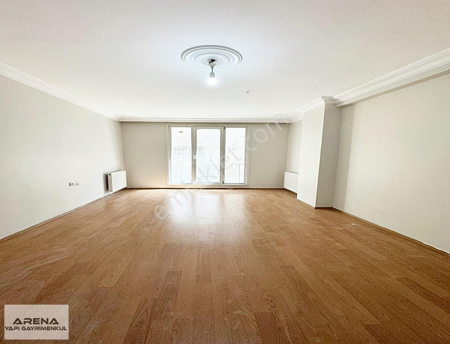 Beylikdüzü Arenadan Geniş Balkonlu 2+1 Satılık Daire