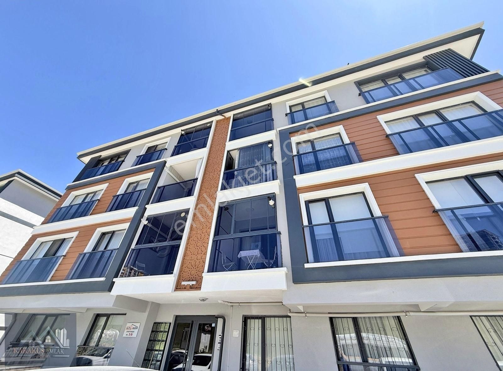 Karakuş'tan █ 3+1 130m² Çift Banyo, Hastane Yakını Sıfır Lux 3+1
