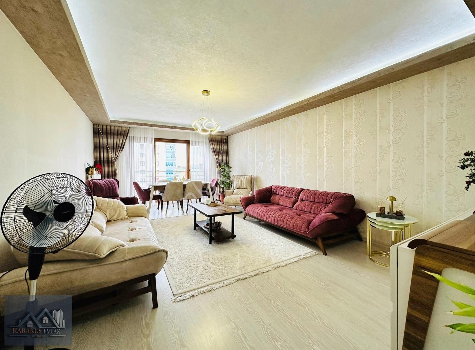 Karakuş'tan █ Lüx Sitede 3+1 165m² Çift Banyo 8.kat Geniş Peyzaj