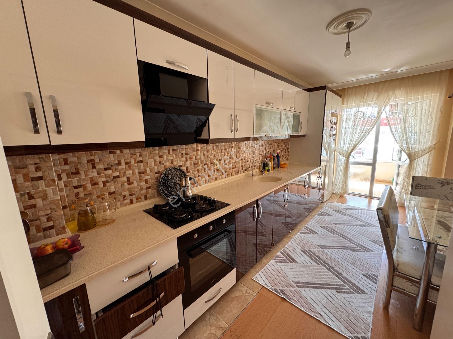 Etimesgut İstasyon Asansörlü Boş Güney Cephe Satılık 3+1 Daire