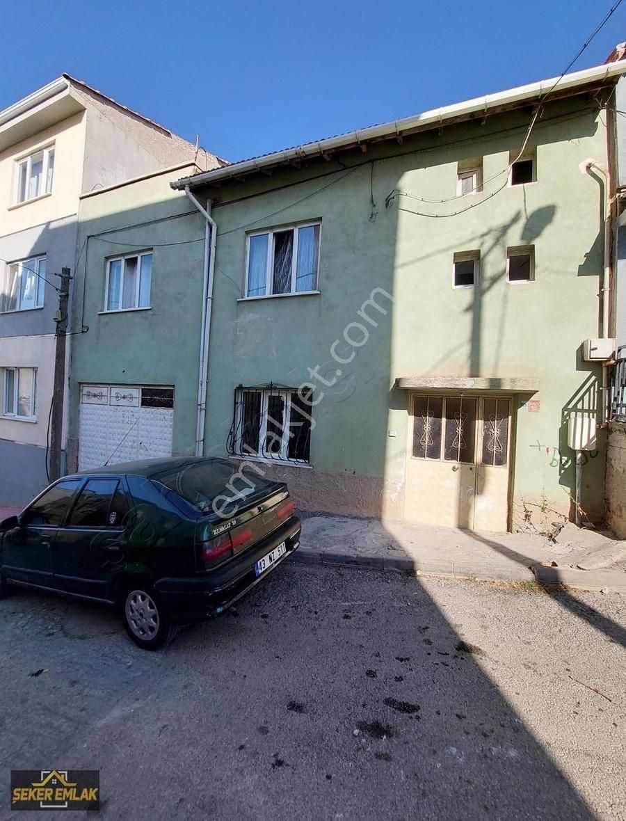 Şekerden Kiralık Emek Mah. Safa Camisi Yakını 2+1 100m² Daire